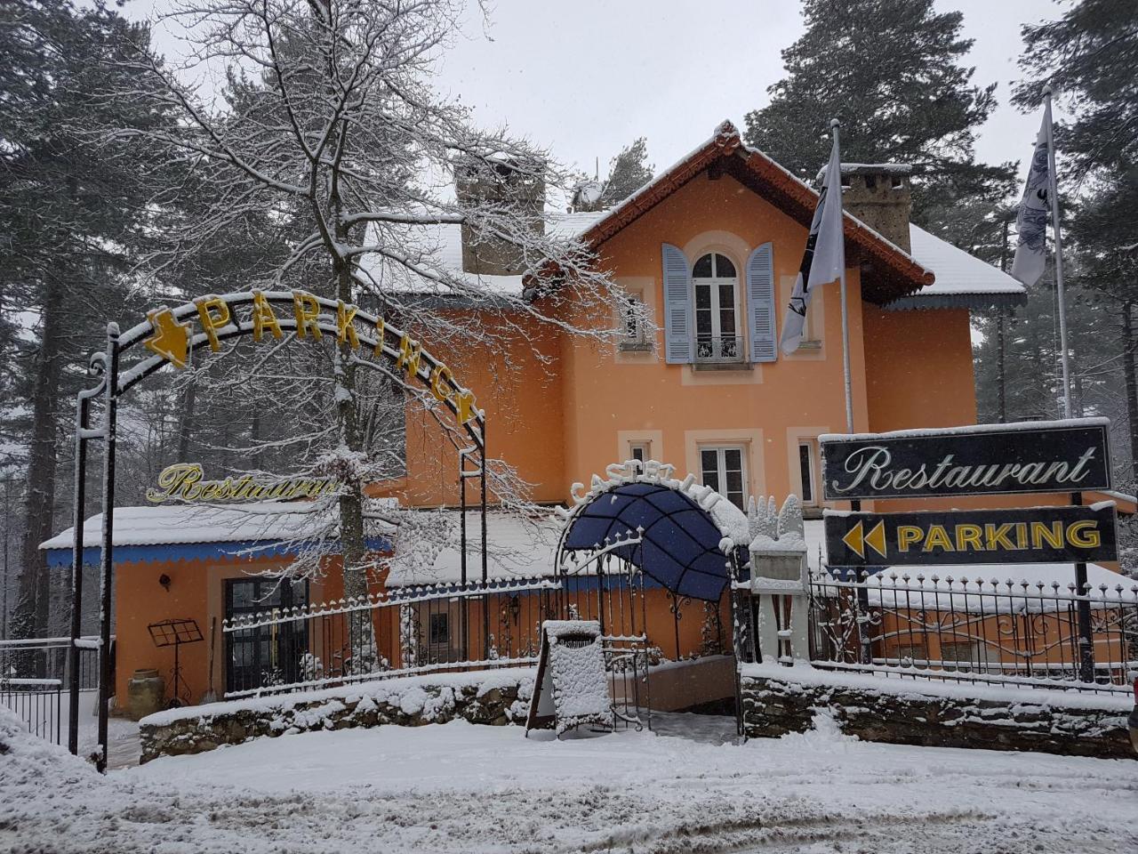 Hotel Restaurant U Castellu Визавона Экстерьер фото
